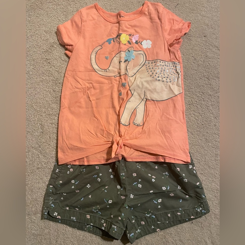 Elephant T-shirt with Flower Shorts